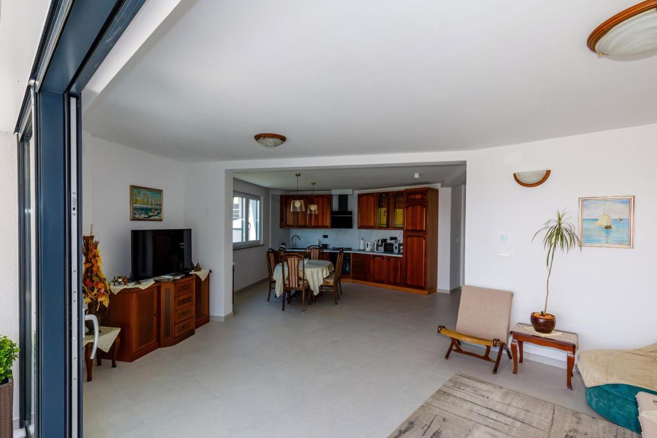 קוסטרנה Apartment "Villa M" מראה חיצוני תמונה